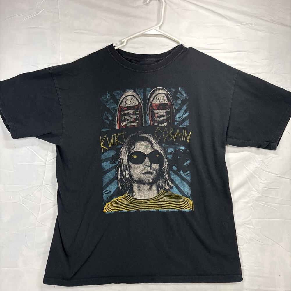 Classic 2012 Kurt Cobain XL Short Sleeve Black Short Y2K